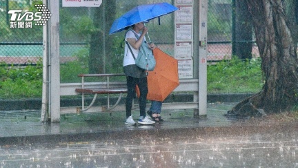 8縣市豪大雨特報！這時起水氣減少　專家：雨總算要停了