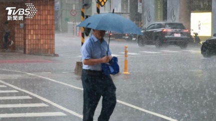 西南風發威3地區雷雨狂炸　局部高溫飆36度