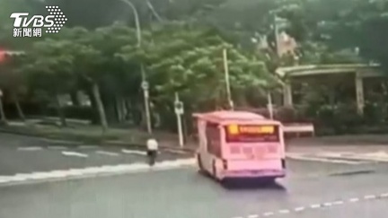 部桃乳癌名醫周佳正遭撞死　欣欣客運：駕駛確實違規