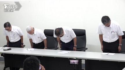 乳癌名醫周佳正遭撞死　欣欣客運董事長鞠躬道歉請辭