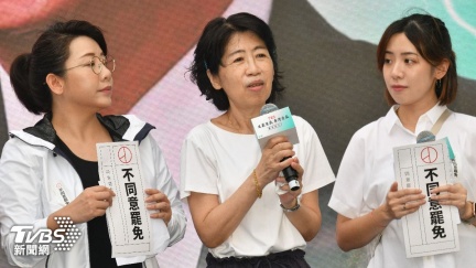 1萬小草集結反罷　陳佩琪要聲請柯文哲726出監投票