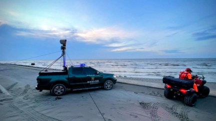 竹圍海水浴場戲水！2高中生遭浪捲走　海巡搜救中