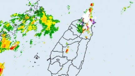 每分鐘440次閃電！大台北雷雨炸裂原因曝光