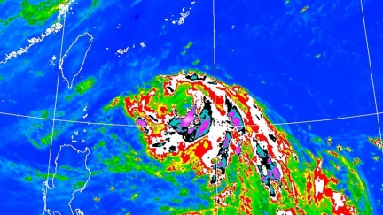 中颱楊柳貫穿台灣！新路徑曝　專家：3地有機會颱風假