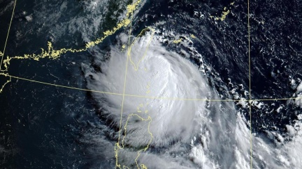 楊柳「過山重整」風雨暴增！專家警告：大台北恐9級強風