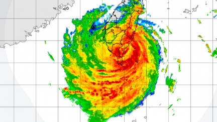 楊柳颱風登陸「台東太麻里」！　留意15級強風