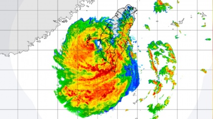 楊柳16:00出海　中南部、花東仍嚴防強風豪雨