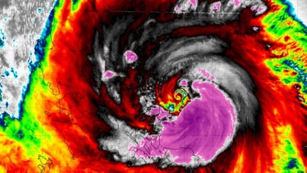 颱風假有望？鳳凰加速大迴轉「最新路徑」曝　專家估：這地登陸