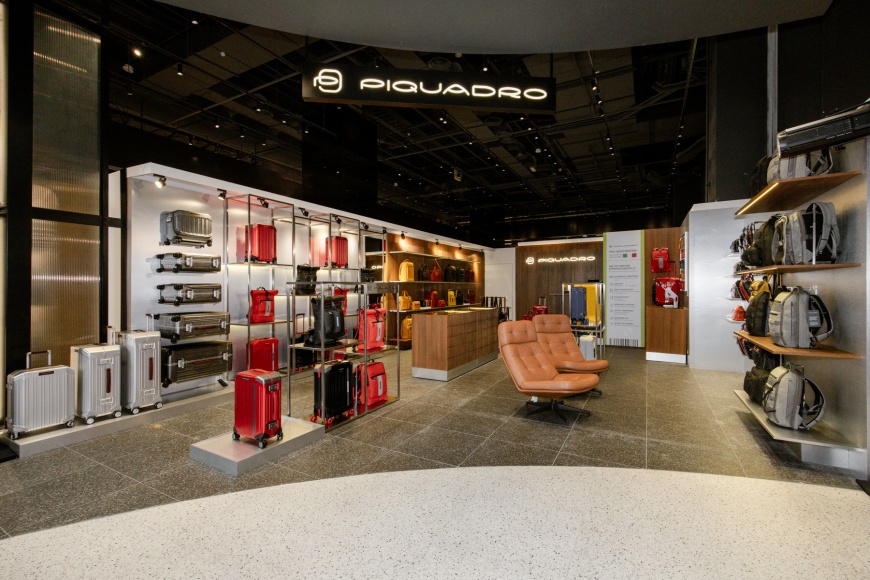 全台最大 PIQUADRO 旗艦店進駐誠品生活新店(裕隆城) 以義式設計美學打造城市時尚新地標