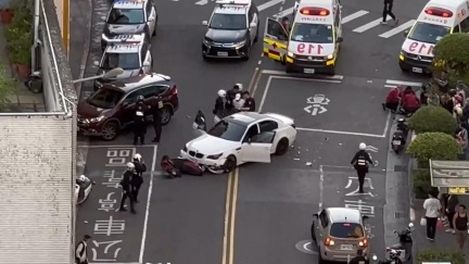 信義區警匪追逐　毒犯衝撞多車釀2傷搜出喪屍毒品