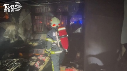 彰化溪湖凌晨惡火！102歲人瑞困臥室亡　孝子睡沙發照顧命危