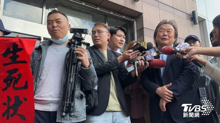 游智彬帶「生死狀」欲當面對峙　王世堅冷回：好自為之