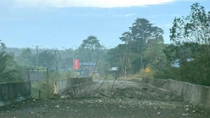 泰軍出動F-16空襲柬埔寨　關鍵橋梁被炸毀