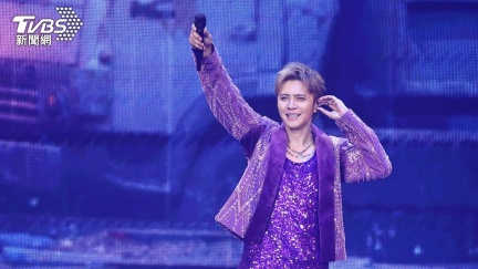 羅志祥怒了！台下歌迷1行為惹惱他　忍1年開嗆：我在表演欸