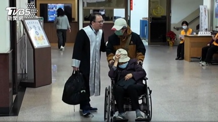 悶死腦癱兒獲特赦　8旬婦說「孩子知道媽媽沒罪」