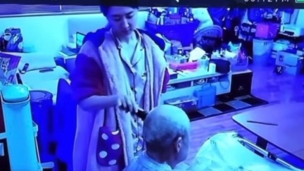 洪詩處理失智公公屎尿　李運慶保護哥哥再發聲