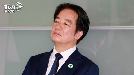 點名他「迷戀賴清德」遠超謝龍介！作家：單相思鬧劇