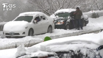 霸王寒流10週年！回顧2016台北1度極凍　平地降冰霰成奇景