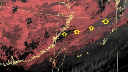 越晚越凍！「雲街」要來了　鄭明典：氣溫會明顯降一波