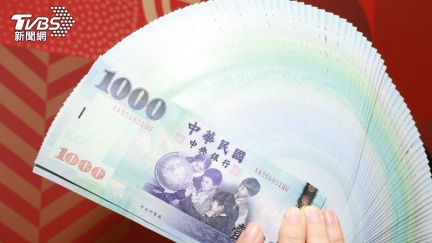 年輕人領錢了！最高「爽拿8萬」　錯過申請就沒了