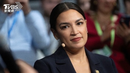 共軍侵台美會出兵？民主黨總統可能人選AOC語塞