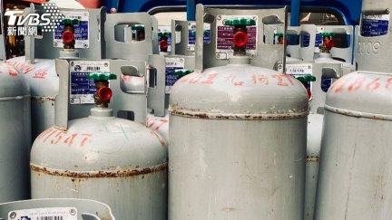 中東戰火油價升！桶裝瓦斯價格亂　台塑先漲、中油恐跟進