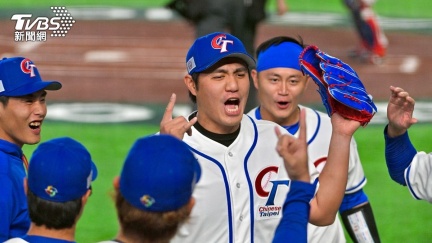 張育成敲出中華隊首安　0：13落後日本