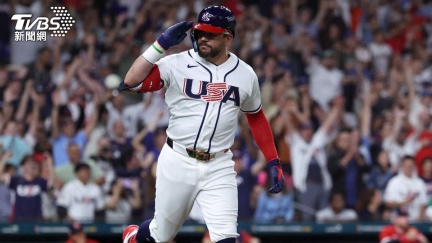 WBC／舒瓦伯炸2分砲！美國5局下狂攻　5：1超前英國
