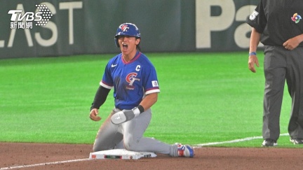 陳傑憲代跑奮力撲壘！戴護具堅持上場　跑回關鍵分