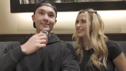 費仔夫妻合體感謝！愛妻猛喊「它是最愛」　甜蜜互動閃瞎網