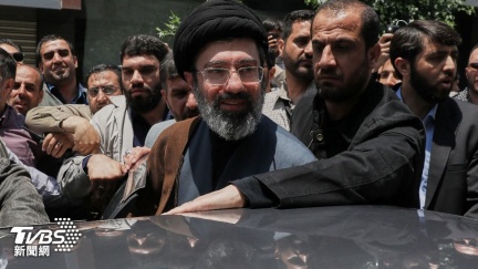 伊朗最高領袖首發聲：荷姆茲海峽繼續關