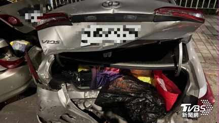 才撞死3寶媽！21歲男再爆「吸喪屍煙彈」撞爛整排車