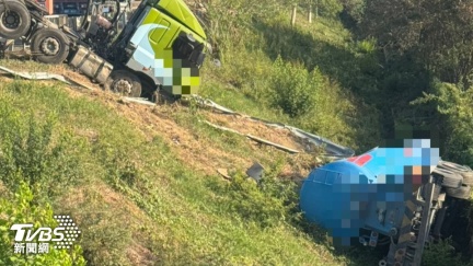 上班快改道！仁德交流道2大車衝下邊坡「回堵7公里」