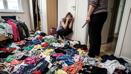 姪女不受教！北市「虎姑姑」瘋剪衣物　逼問：牙齒頭髮選一個