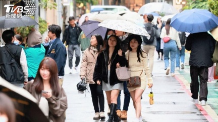 雨神明報到！北東降溫「連濕5天」　回暖放晴時間曝