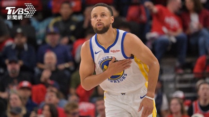 NBA／柯瑞燃燒35分！勇士逆轉快艇　拚第8種子
