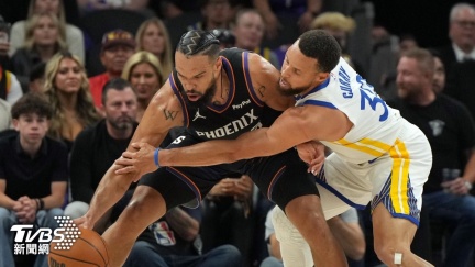 柯瑞僅拿17分！勇士附加賽被淘汰　太陽重返季後賽