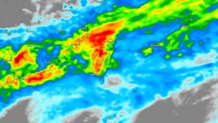 天氣／全台猛變天！雷雨彈橫掃「一片橘紅」　這天才轉晴