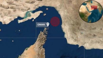 荷姆茲海峽再傳砲火！伊朗砲艇襲貨櫃船「轟爛駕駛台」