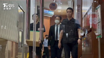光澤醫美診所涉偷拍！板橋2分店負責人被帶回