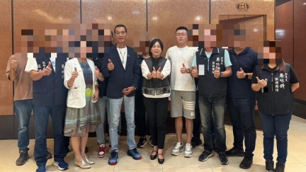 朝天宮董座兒遭爆黑白通吃！母與副分局長唱KTV真相曝