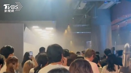 南港lalaport威秀冒白煙　民眾電影看一半被趕