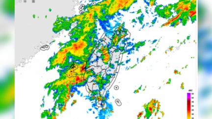 雙北大雷雨轟炸2小時　新店、烏來慎防溪水暴漲