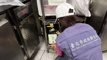 綠委爆4年油品抽驗0次　北市府怒駁：污衊公務員