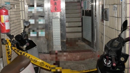 中和人倫悲劇！公公持刀追砍　媳婦慘死倒臥血泊
