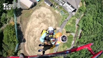 熊本強震直升機高空吊掛救援　現場風強驚險萬分