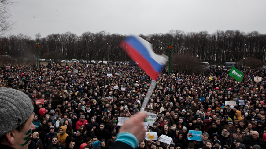 聖彼得堡民眾集會抗議貪腐。（東方IC）