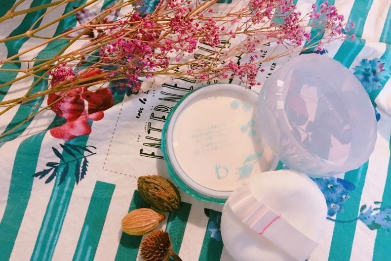 日模超迷這款！只要晚上輕輕一「拍」，就可以甩開美顏相機啦！