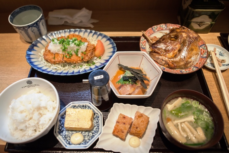 水炊雞鍋、海鮮食堂，九州福岡人在地人美食是這道！