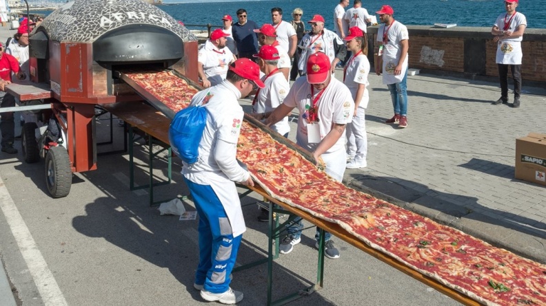 破世界紀錄的「Pizza」台灣也吃得到